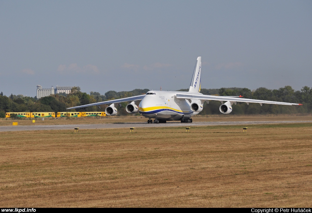 Antonov Design Bureau – Antonov AN-124-100M UR-82027