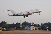 FJ900 – Bombardier BD700-1A11 Global 5000 N821AM