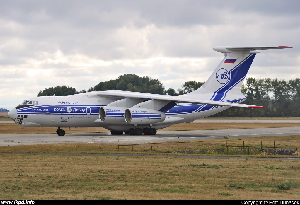 Volga-Dnepr Airlines – Iljuin IL-76TD-90VD  RA-76951