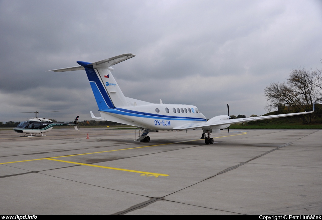 Junker – Beech 200GT/250 OK-EJM