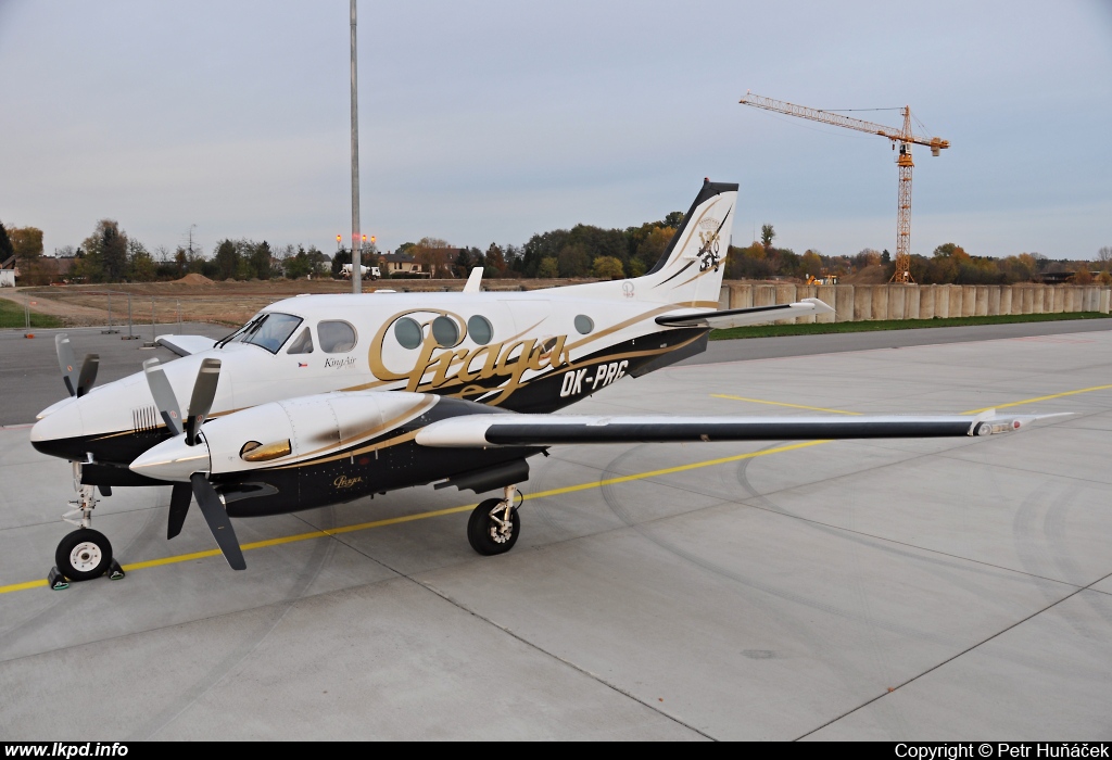 Praga Aviation – Beech C-90A OK-PRG