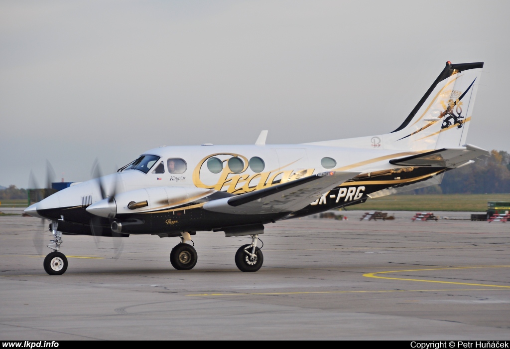 Praga Aviation – Beech C-90A OK-PRG