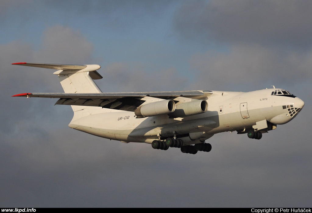 Zet Avia – Iljuin IL-76TD UR-CIG