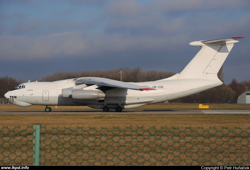 Zet Avia – Iljuin IL-76TD UR-CIG