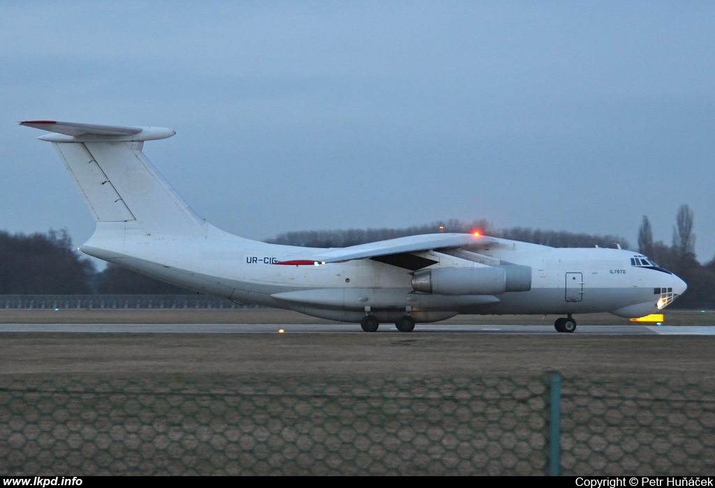 Zet Avia – Iljuin IL-76TD UR-CIG