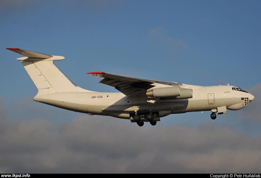 Zet Avia – Iljuin IL-76TD UR-CIG