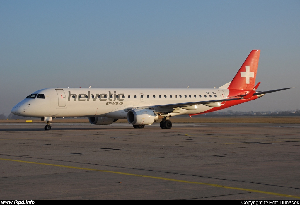 Helvetic Airways – Embraer ERJ-190-100LR HB-JVL