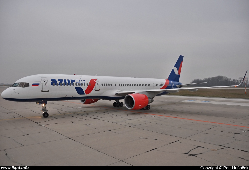 Azur Air – Boeing B757-2Q8 VQ-BKF