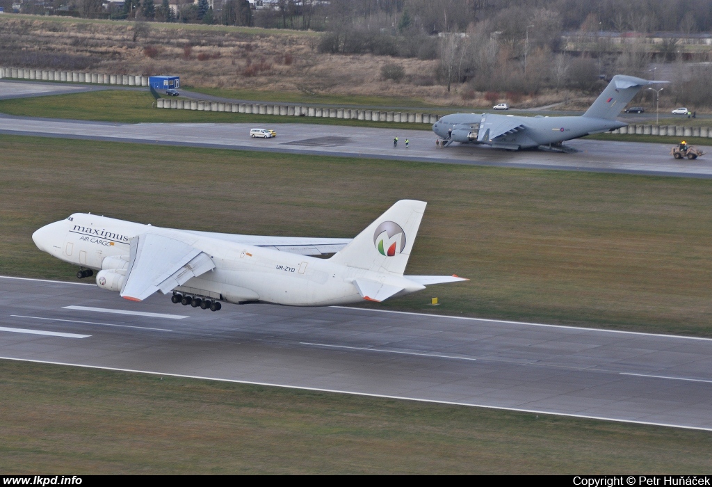 Maximus Air Cargo – Antonov AN-124-100 UR-ZYD