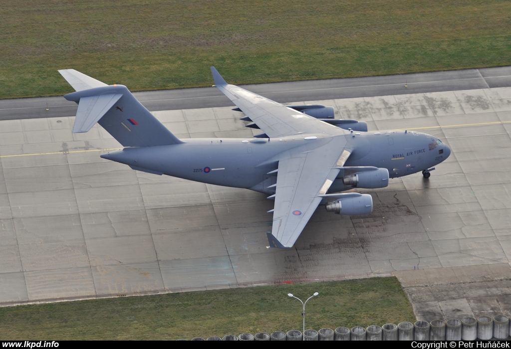 UK Air Force - RAF – McDonnell Douglas C-17A Globemaster ZZ175