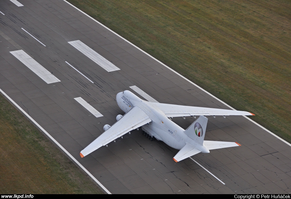 Maximus Air Cargo – Antonov AN-124-100 UR-ZYD