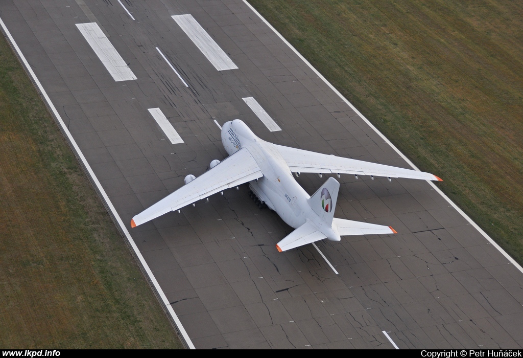 Maximus Air Cargo – Antonov AN-124-100 UR-ZYD