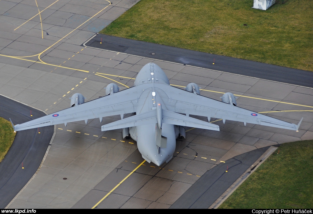 UK Air Force - RAF – McDonnell Douglas C-17A Globemaster ZZ175