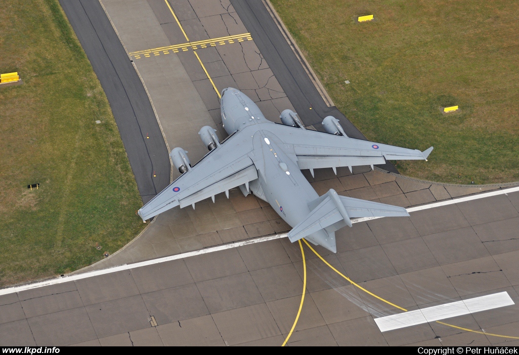 UK Air Force - RAF – McDonnell Douglas C-17A Globemaster ZZ175