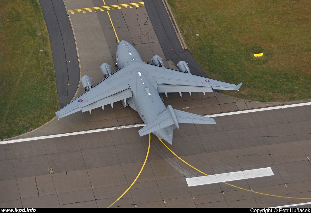 UK Air Force - RAF – McDonnell Douglas C-17A Globemaster ZZ175