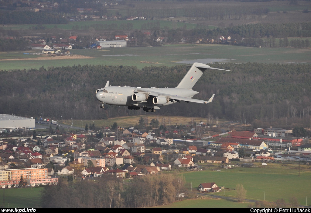 UK Air Force - RAF – McDonnell Douglas C-17A Globemaster ZZ175