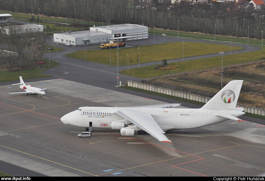 Maximus Air Cargo – Antonov AN-124-100 UR-ZYD