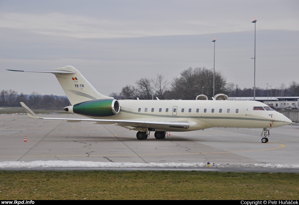 Tiriac Air – Bombardier BD700-1A11 Global 5000 YR-TIK