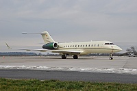 Tiriac Air – Bombardier BD700-1A11 Global 5000 YR-TIK