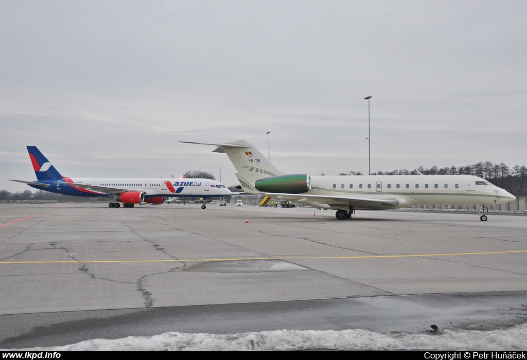 Tiriac Air – Bombardier BD700-1A11 Global 5000 YR-TIK