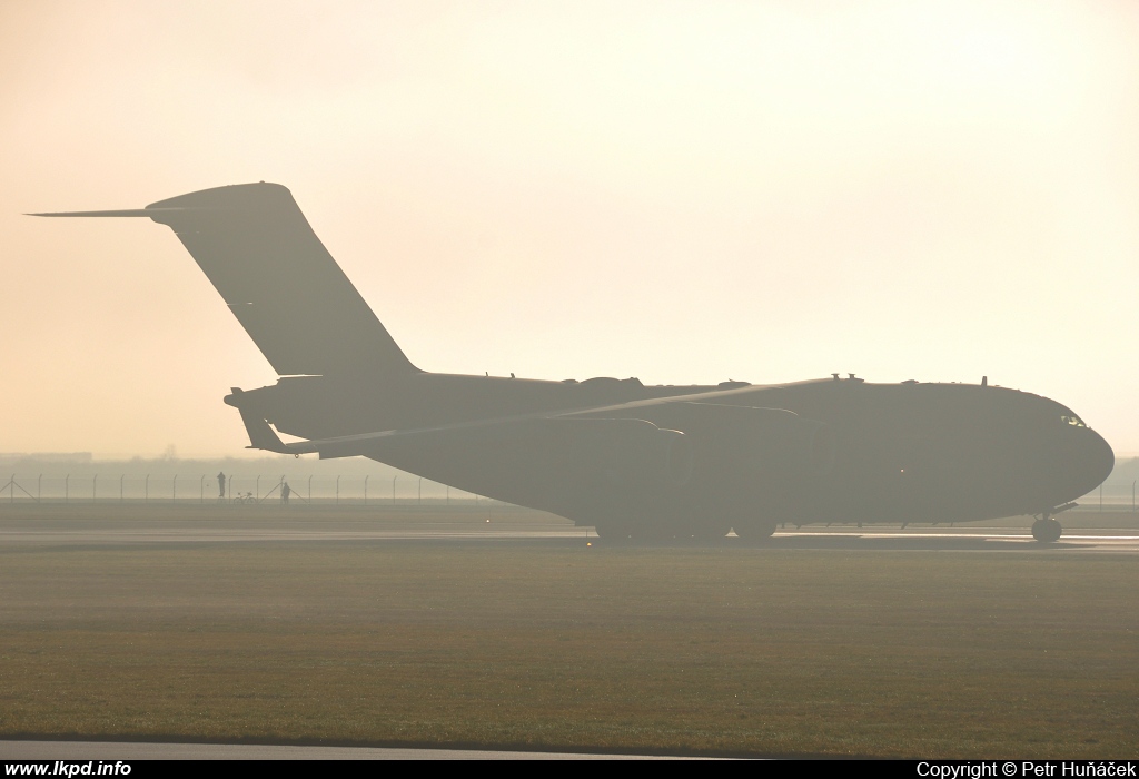 UK Air Force - RAF – McDonnell Douglas C-17A Globemaster ZZ175