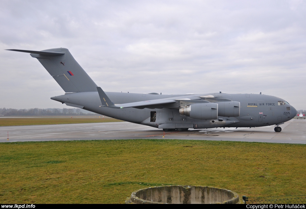 UK Air Force - RAF – McDonnell Douglas C-17A Globemaster ZZ175