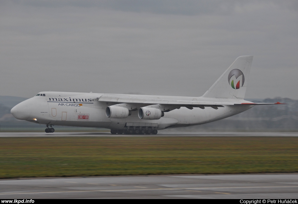 Maximus Air Cargo – Antonov AN-124-100 UR-ZYD