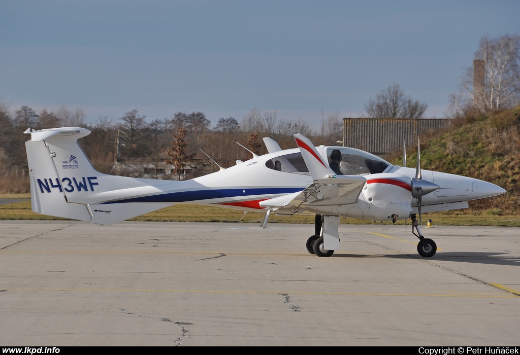 Private/Soukrom – Diamond DA-42 N43WF