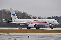 Rossia – Tupolev TU-214 RA-64506