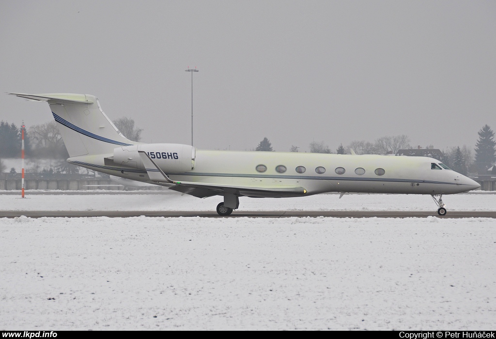 Kimberly&Clark – Gulfstream G-V-SP N506HG