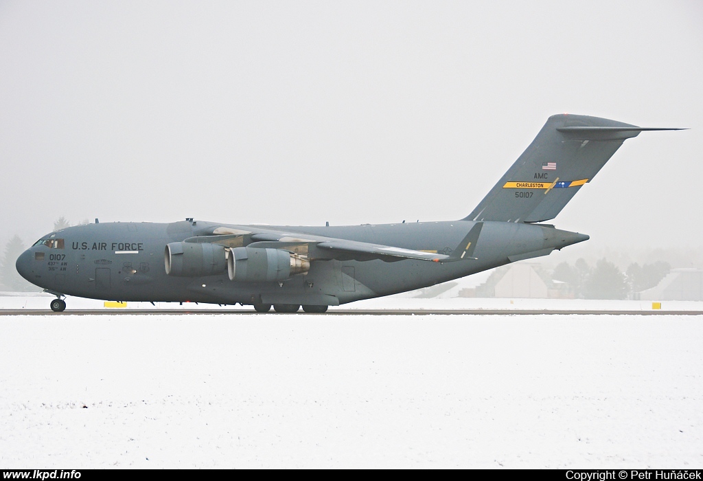 USAF – McDonnell Douglas C-17A Globemaster 95-0107