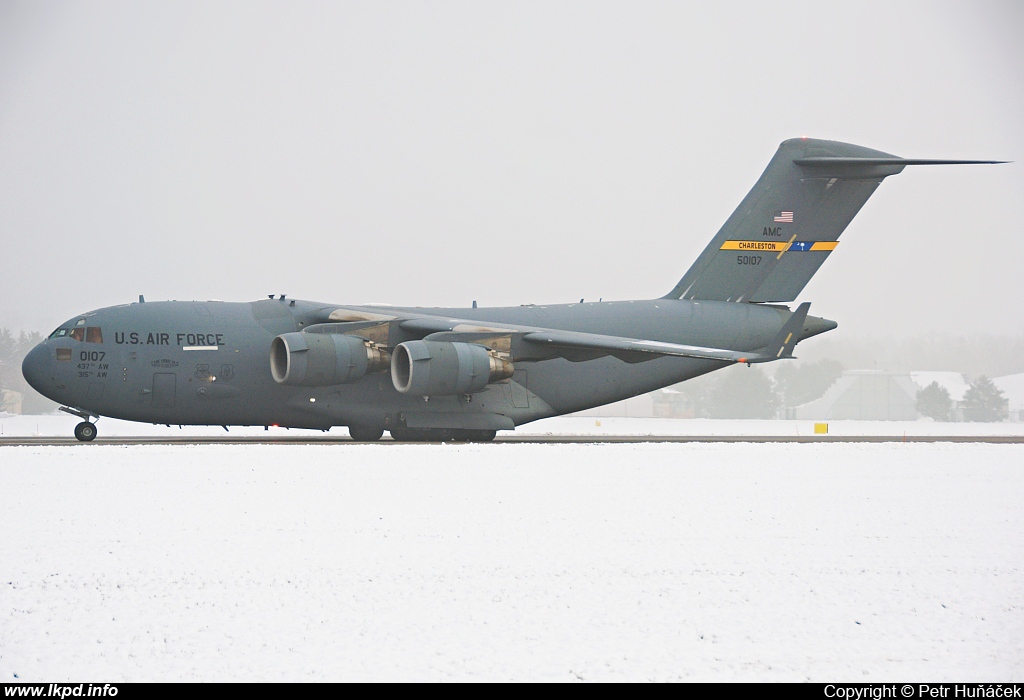 USAF – McDonnell Douglas C-17A Globemaster 95-0107