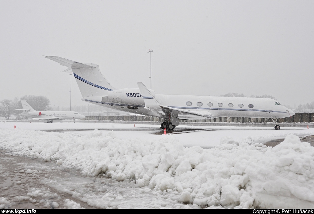 Kimberly&Clark – Gulfstream G-V-SP N506HG