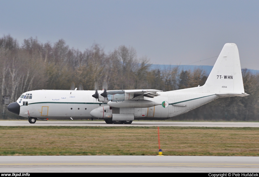 Algeria Air Force – Lockheed C-130H-30 Hercules 7T-WHN