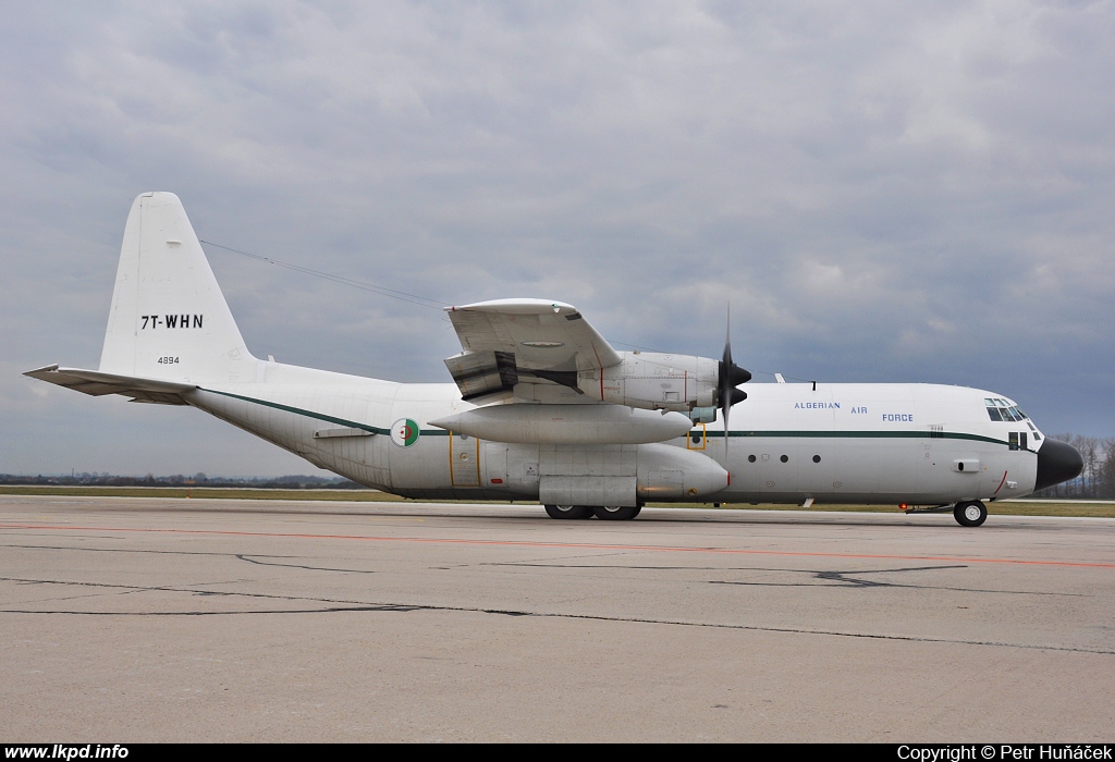 Algeria Air Force – Lockheed C-130H-30 Hercules 7T-WHN