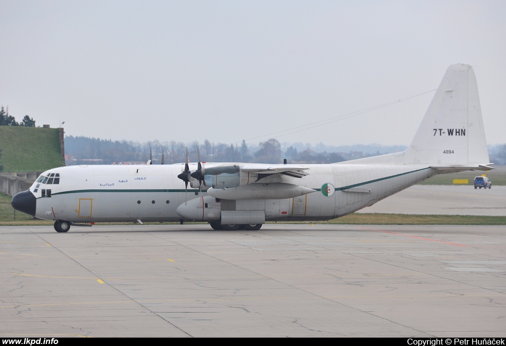 Algeria Air Force – Lockheed C-130H-30 Hercules 7T-WHN