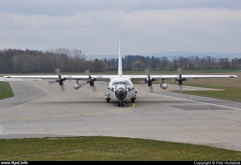 Algeria Air Force – Lockheed C-130H-30 Hercules 7T-WHN