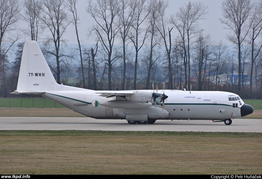 Algeria Air Force – Lockheed C-130H-30 Hercules 7T-WHN