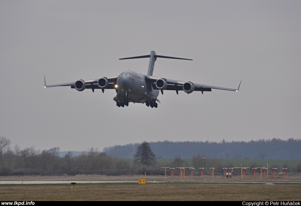 USAF – McDonnell Douglas C-17A Globemaster 02-1108