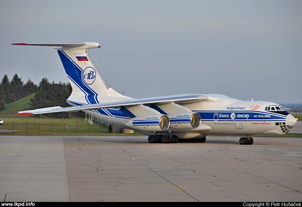 Volga-Dnepr Airlines – Iljuin IL-76TD-90VD  RA-76950