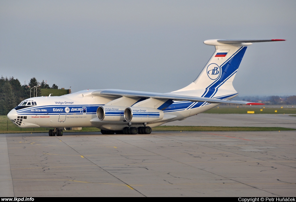 Volga-Dnepr Airlines – Iljuin IL-76TD-90VD  RA-76950