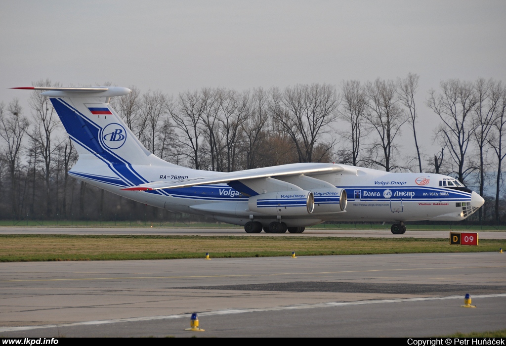 Volga-Dnepr Airlines – Iljuin IL-76TD-90VD  RA-76950