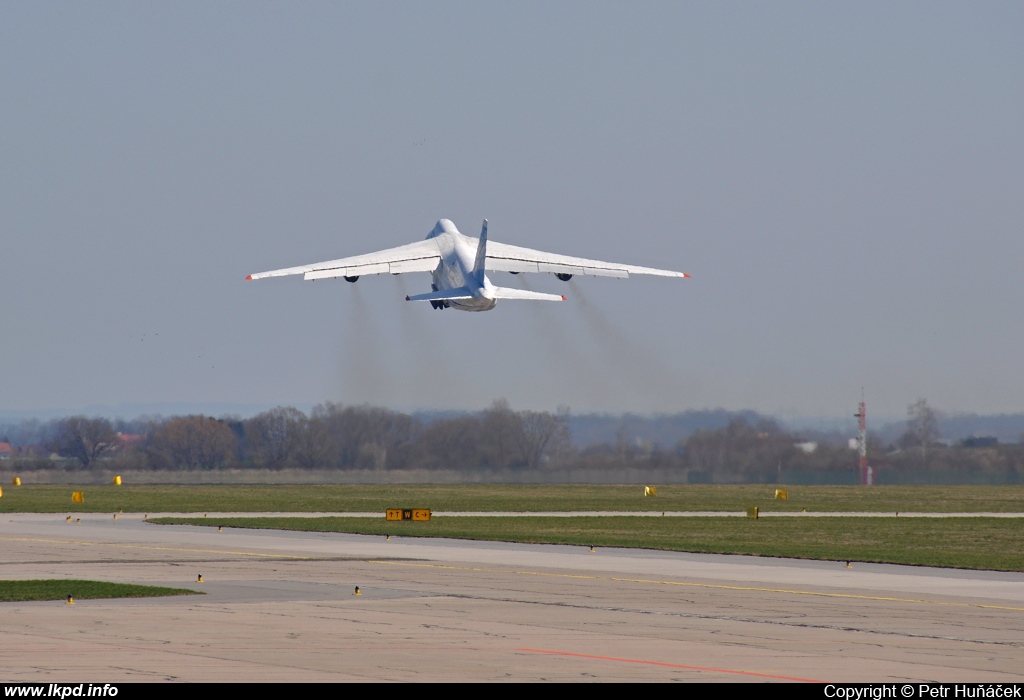 Antonov Design Bureau – Antonov AN-124-100M UR-82027