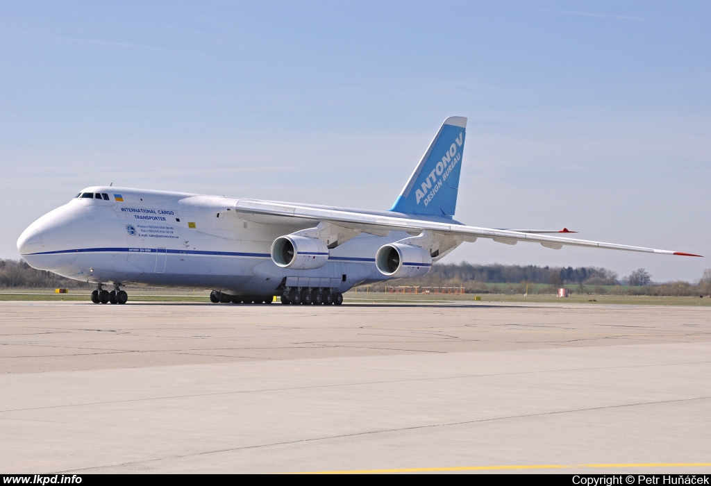 Antonov Design Bureau – Antonov AN-124-100M UR-82027