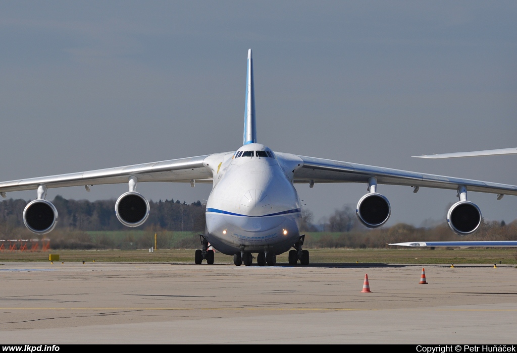 Antonov Design Bureau – Antonov AN-124-100M UR-82027