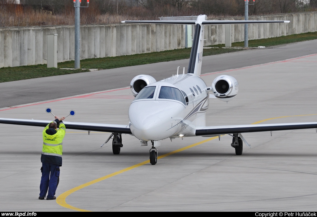 Private/Soukrom – Cessna C510 Mustang N445MU