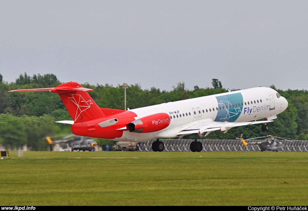 Denim Air – Fokker 100 PH-MJP