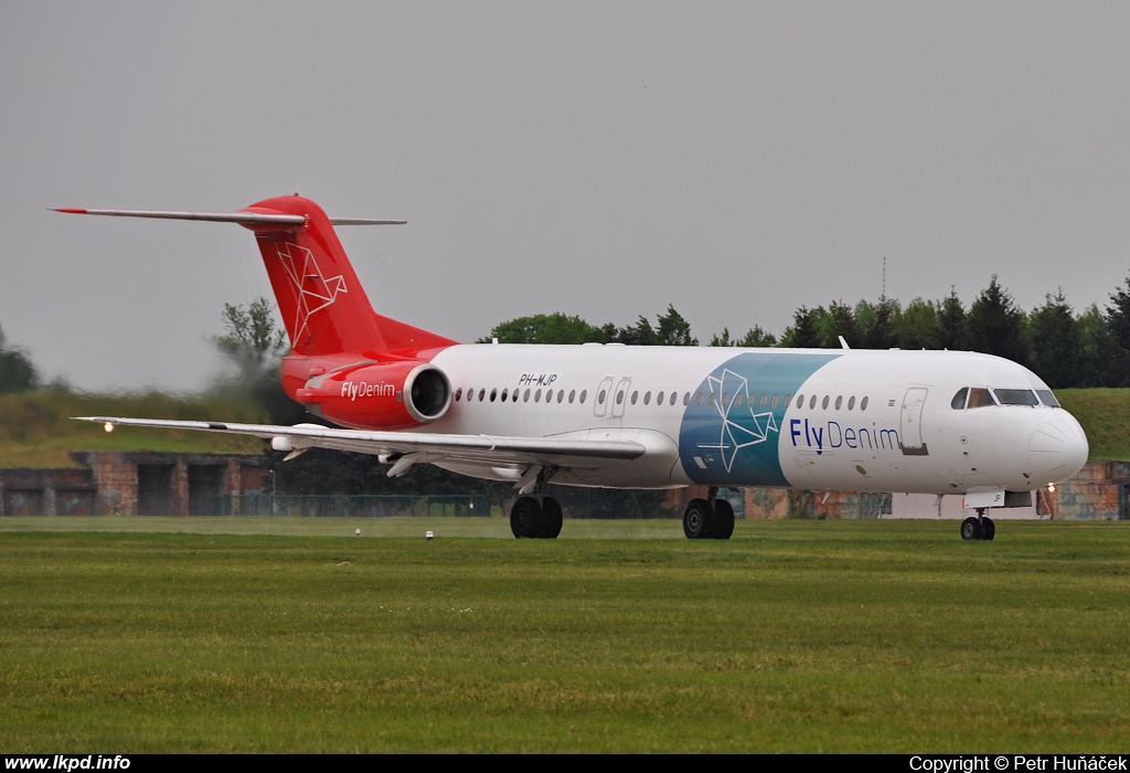 Denim Air – Fokker 100 PH-MJP