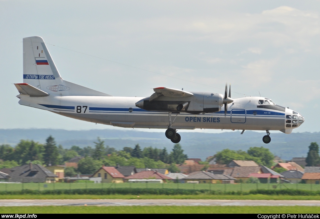 Russia Air Force – Antonov AN-30B 87