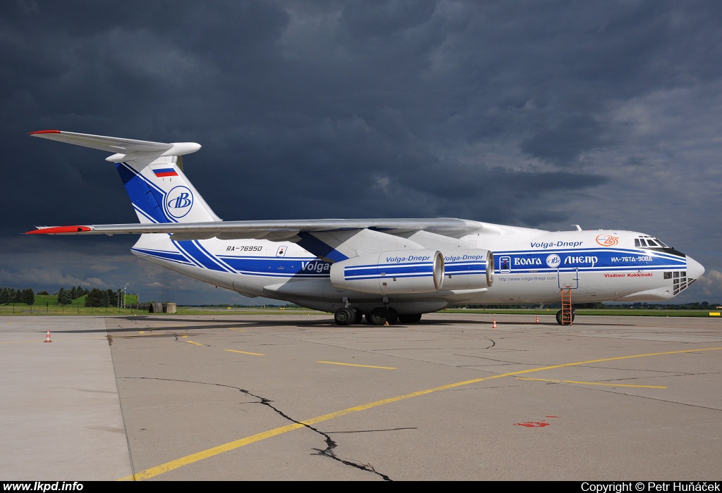 Volga-Dnepr Airlines – Iljuin IL-76TD-90VD  RA-76950